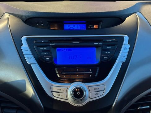 Used 2012 Hyundai Elantra GLS image 24