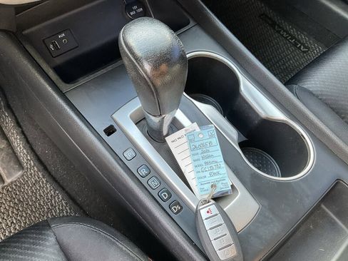 Used 2016 Nissan Altima 2.5 SR FWD image 36