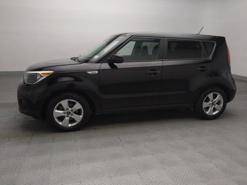 Used 2019 Kia Soul w/ Option Group 020 FWD image 2