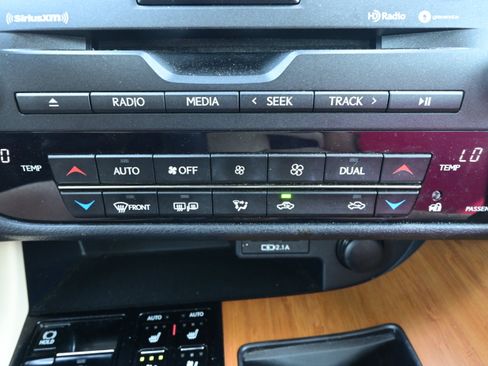 Used 2021 Lexus RX 350 FWD w/ Premium Package image 26