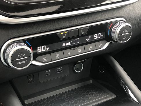 New 2025 Nissan Altima 2.5 SR w/ SR Premium Package image 29