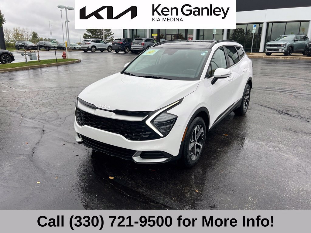 Certified 2025 Kia Sportage EX w/ Premium Package AWD/4WD image 3