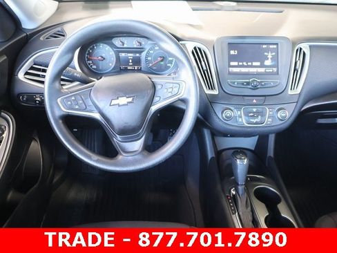 Used 2017 Chevrolet Malibu LS image 15