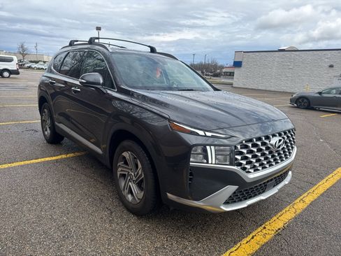 Used 2022 Hyundai Santa Fe SEL w/ Convenience + Premium Package image 11