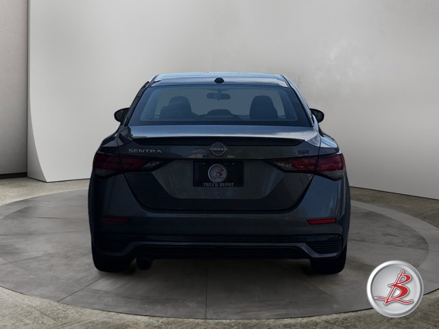 Used 2025 Nissan Sentra SR FWD image 6