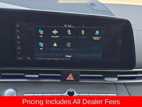 Used 2025 Hyundai Elantra SEL FWD image 21