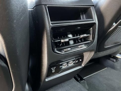 Used 2024 Jeep Grand Cherokee Limited image 34