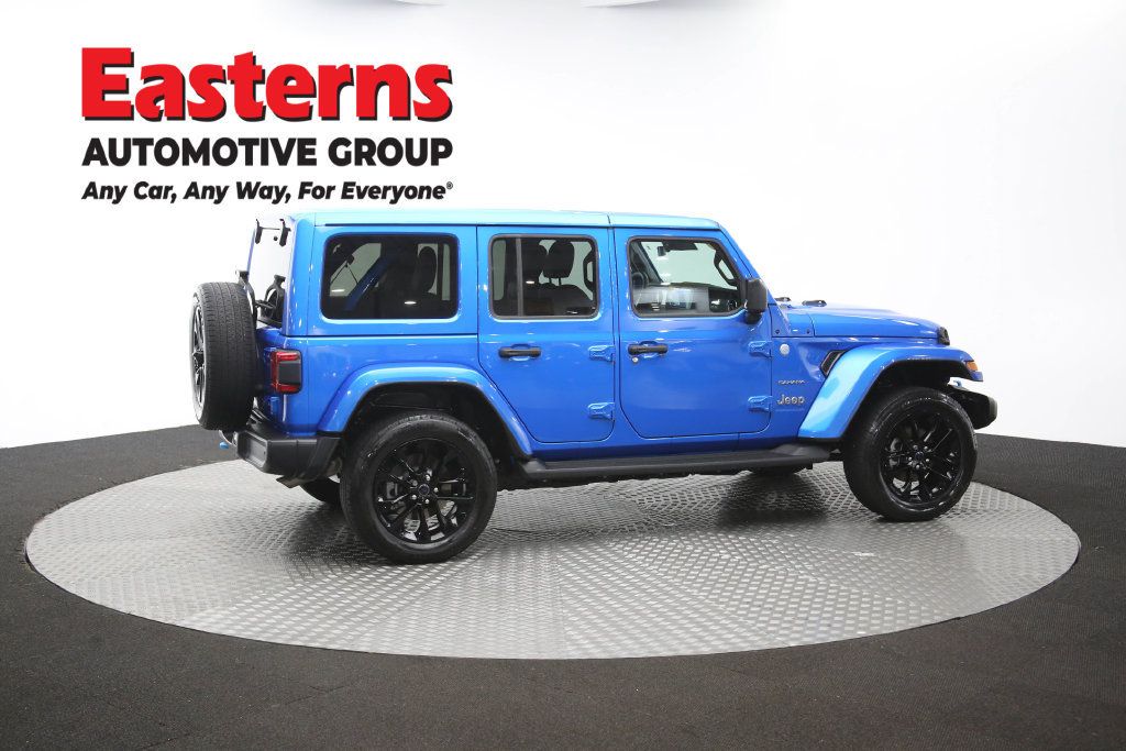 Used 2024 Jeep Wrangler Unlimited Sahara w/ Technology Group AWD/4WD image 47