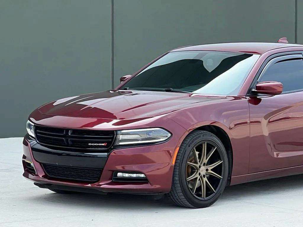 Used 2017 Dodge Charger R/T RWD image 32