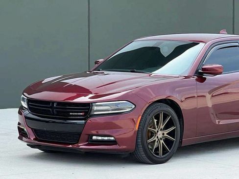 Used 2017 Dodge Charger R/T RWD image 32