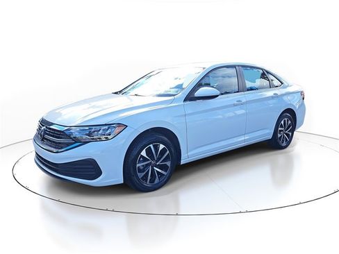 Used 2023 Volkswagen Jetta S image 3