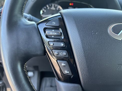 Used 2023 INFINITI QX80 Premium Select w/ All-Season Package RWD image 19