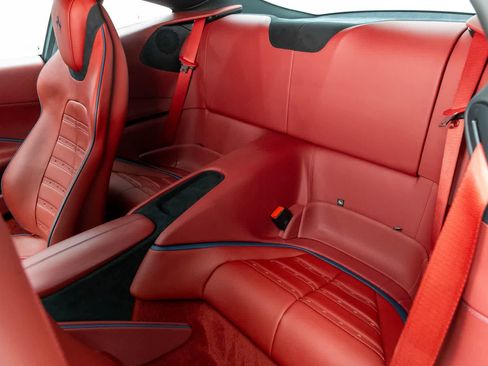 Used 2021 Ferrari Roma image 13