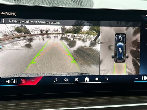 Certified 2025 BMW X7 xDrive40i image 26