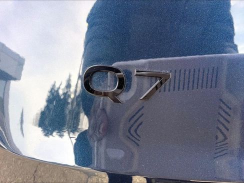 Certified 2025 Audi Q7 3.0T Premium Plus image 10