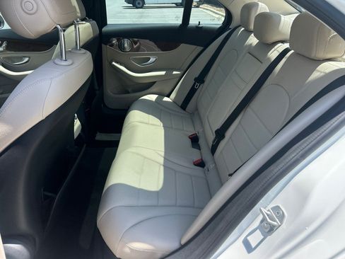 Used 2015 Mercedes-Benz C 300 4MATIC Sedan image 7