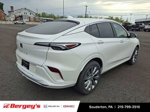 New 2026 Buick Envista Avenir FWD image 3