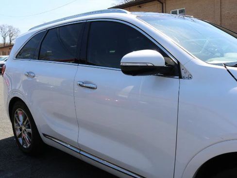 Used 2017 Kia Sorento SX FWD image 3