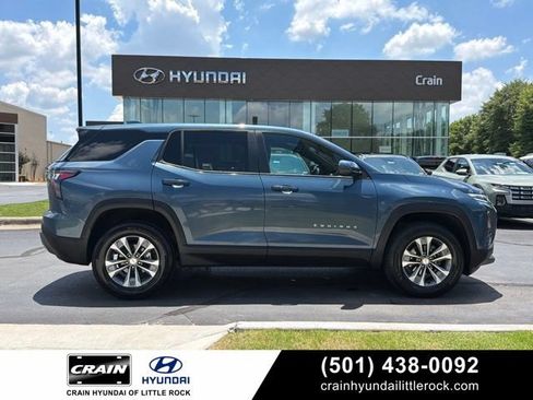 Used 2025 Chevrolet Equinox LT AWD/4WD image 1