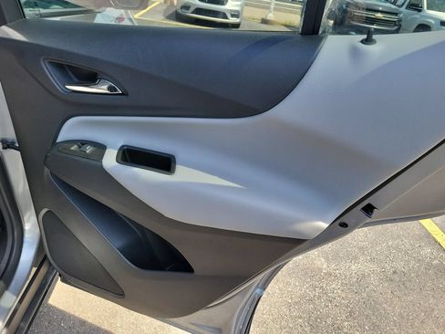 Certified 2023 Chevrolet Equinox LS w/ LS Convenience Package FWD image 40