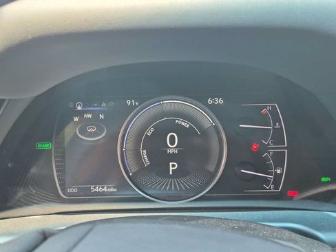 Used 2024 Lexus ES 300h w/ Technology Package FWD image 32