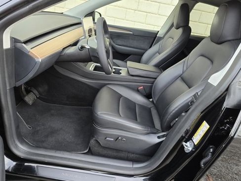 Used 2024 Tesla Model Y Long Range image 22