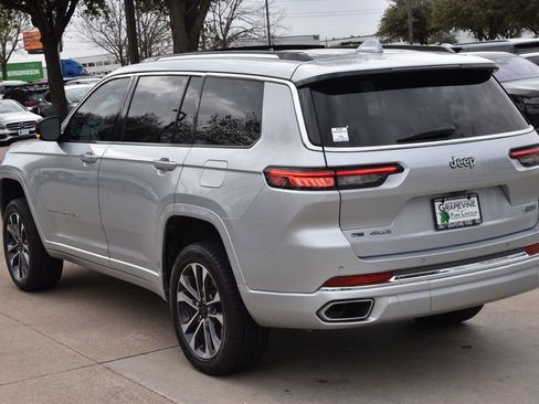 Used 2022 Jeep Grand Cherokee L Overland image 10