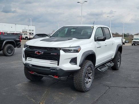 New 2026 Chevrolet Colorado ZR2 AWD/4WD image 2