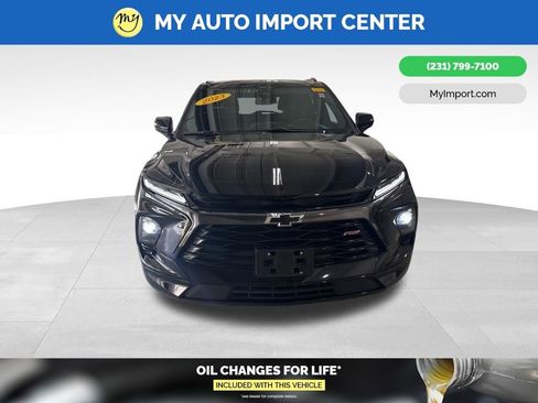 Used 2023 Chevrolet Blazer RS w/ Enhanced Convenience Package image 2
