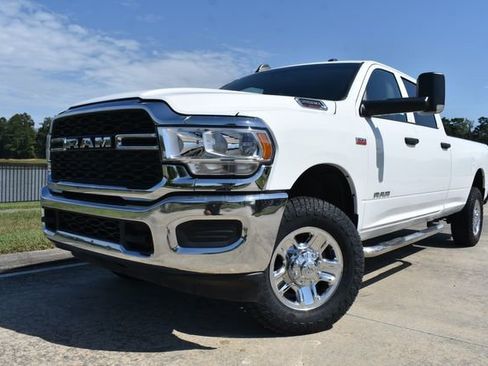 Used 2021 RAM 2500 Tradesman w/ Chrome Appearance Group image 5