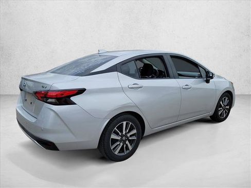 Used 2020 Nissan Versa SV image 5