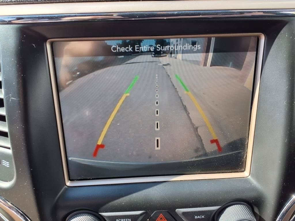 Used 2014 Jeep Grand Cherokee Limited w/ Luxury Group II AWD/4WD image 20
