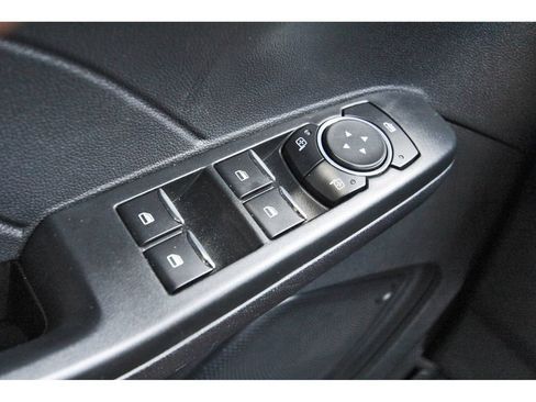 Certified 2022 Ford Escape SE w/ SE Sport Appearance Package FWD image 19