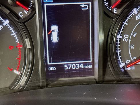 Used 2021 Toyota 4Runner SR5 Premium image 12