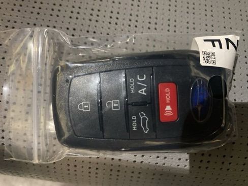 Certified 2024 Subaru Solterra Limited image 11