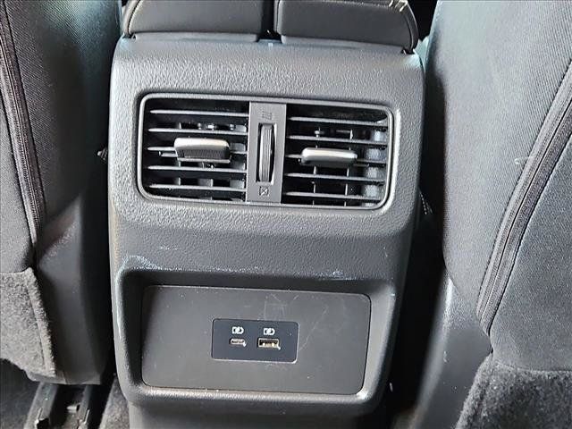 Used 2021 Nissan Rogue SV FWD image 23