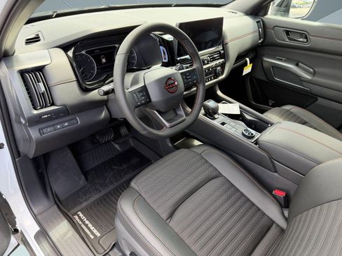 New 2026 Nissan Pathfinder Rock Creek AWD/4WD image 4