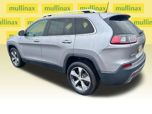 Used 2019 Jeep Cherokee Limited AWD/4WD image 12