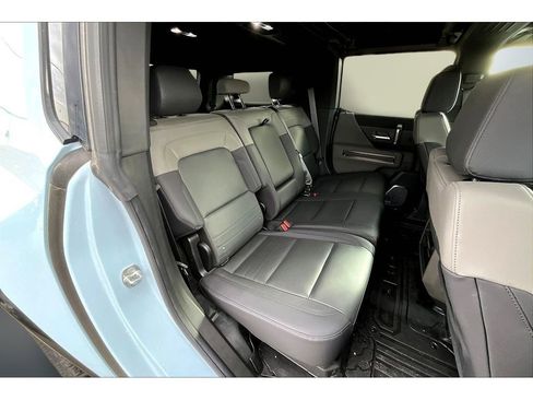 New 2025 GMC Hummer EV 3X image 10