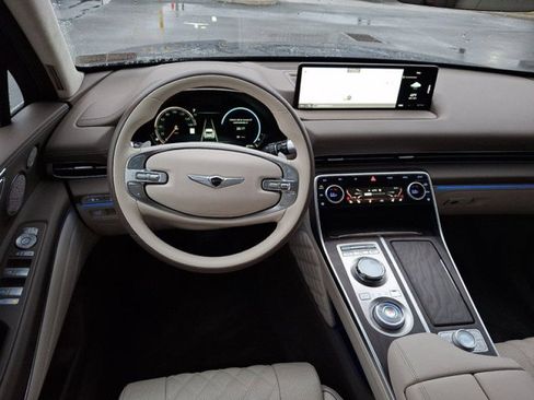 Used 2024 Genesis GV80 3.5T Advanced AWD/4WD image 11