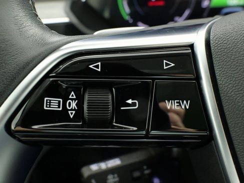 Used 2022 Audi e-tron Premium Plus w/ Premium Plus Package image 60