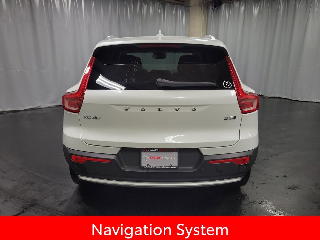 Used 2024 Volvo XC40 B5 Plus AWD/4WD image 7