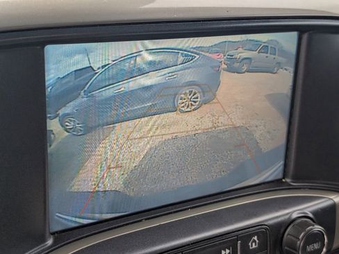 Used 2018 Chevrolet Silverado 1500 High Country image 19