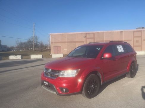 Used 2016 Dodge Journey SXT w/ Comfort/Convenience Group image 7