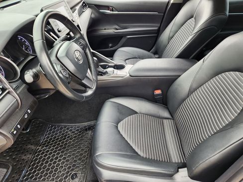 Used 2022 Toyota Camry SE image 17