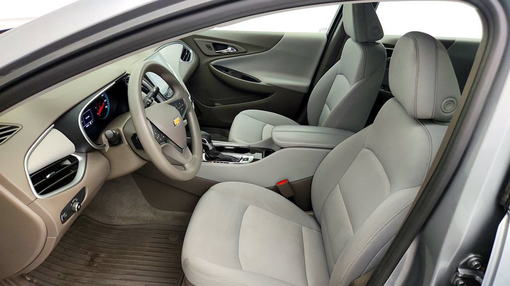 Used 2024 Chevrolet Malibu LT FWD image 19