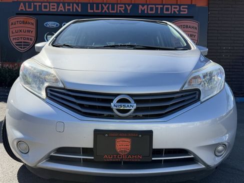 Used 2015 Nissan Versa Note SV FWD image 2
