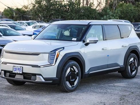 New 2026 Kia EV9 Light image 4