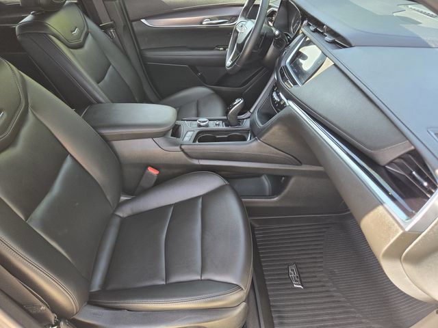 Used 2024 Cadillac XT6 Luxury w/ LPO, Floor Liner Package AWD/4WD image 14