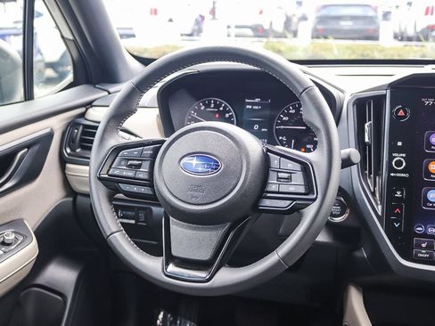 Certified 2025 Subaru Forester Premium AWD/4WD image 17